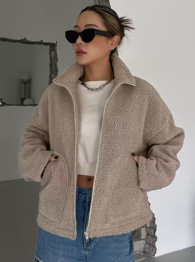 Tassina – Oversize Teddyjacka dam